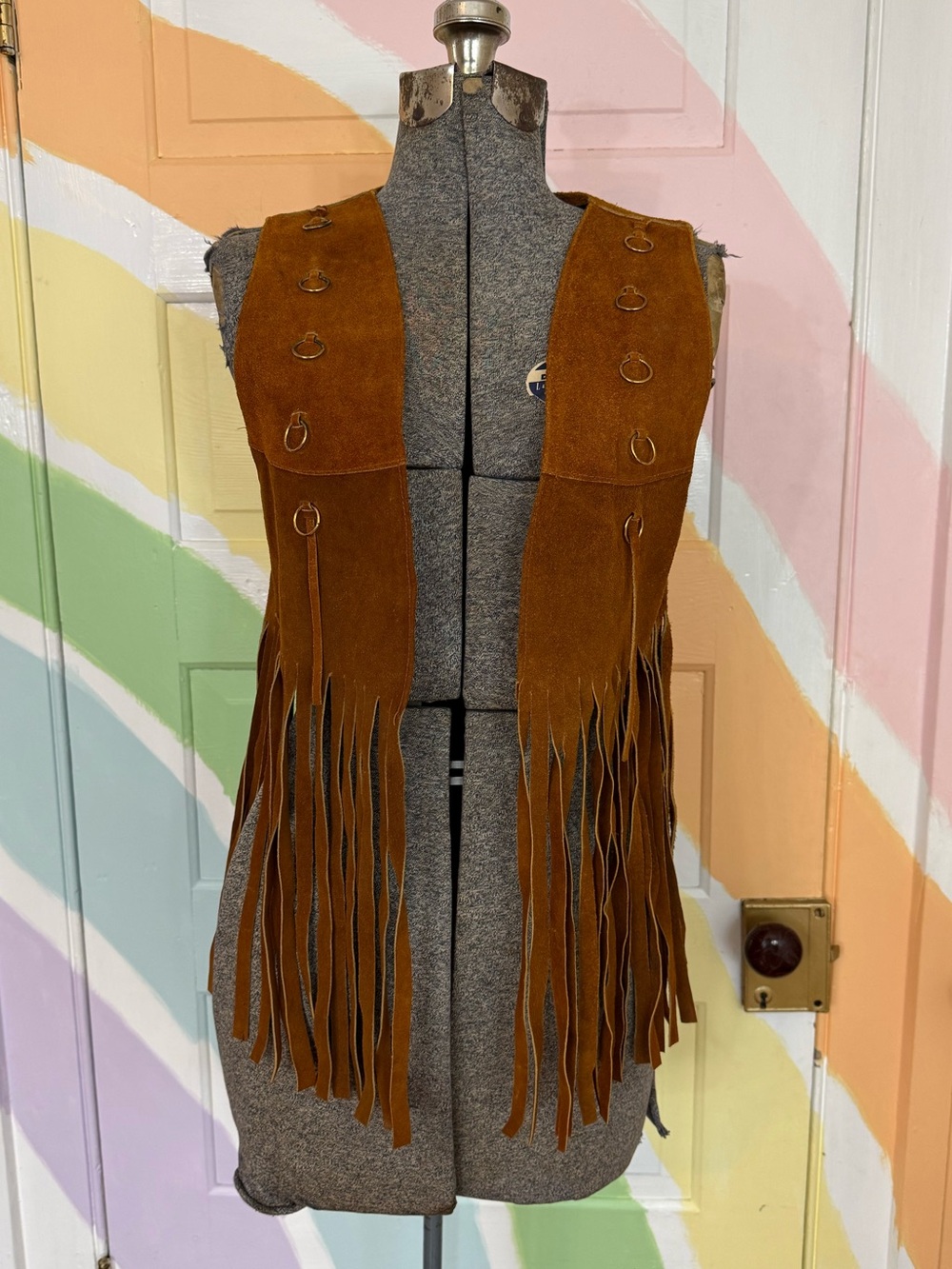 Vintage 70s Genuine Suede Leather Fringe Western Boho Festival Vest S/M 💛🍄 - Picture 1 of 11